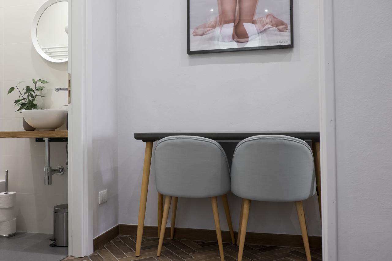 The Gallery 42 Guest House Флоренция Екстериор снимка